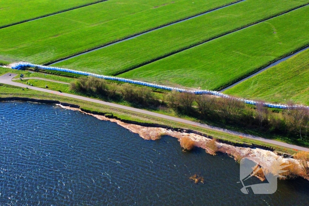 Zandzakken geplaatst ter voorkoming van overstroming