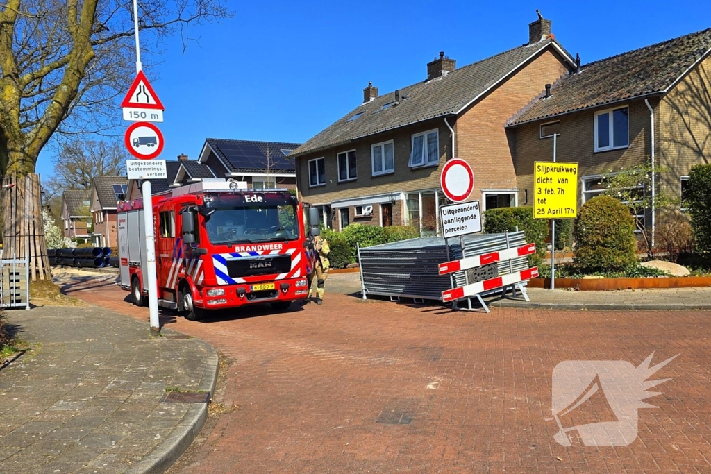 Gas- en waterleiding geraakt bij graafwerkzaamheden