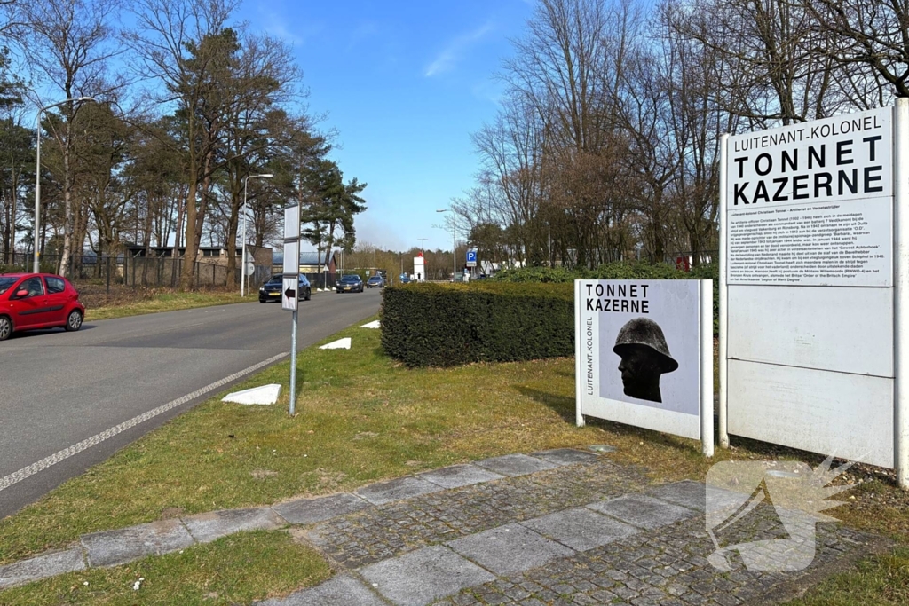 Brandweer groots opgeschaald bij heidebrand op defensie oefenterrein