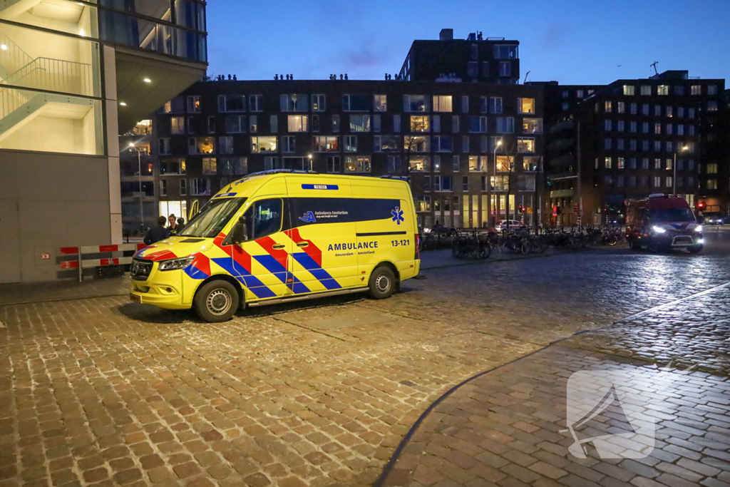 Persoon uit water gered door brandweer