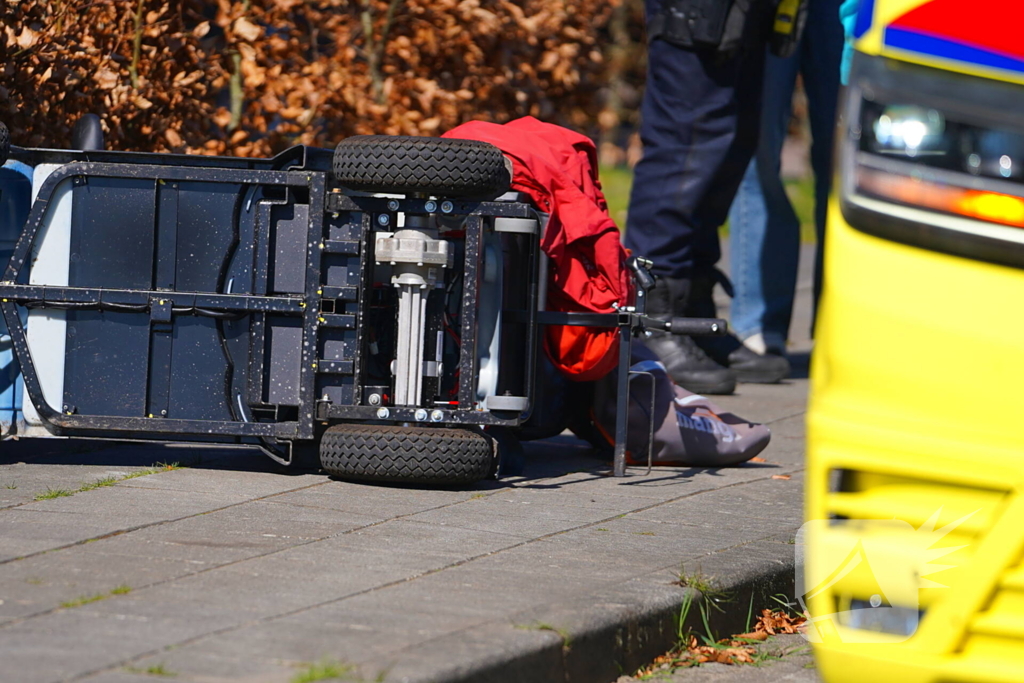 Ongeval tussen auto en scootmobiel