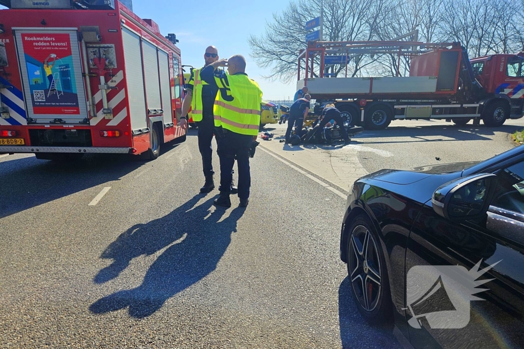 Ongeval tussen auto en motor