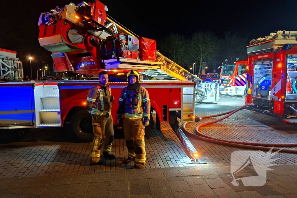 Appartement zwaar beschadigd na uitslaande brand
