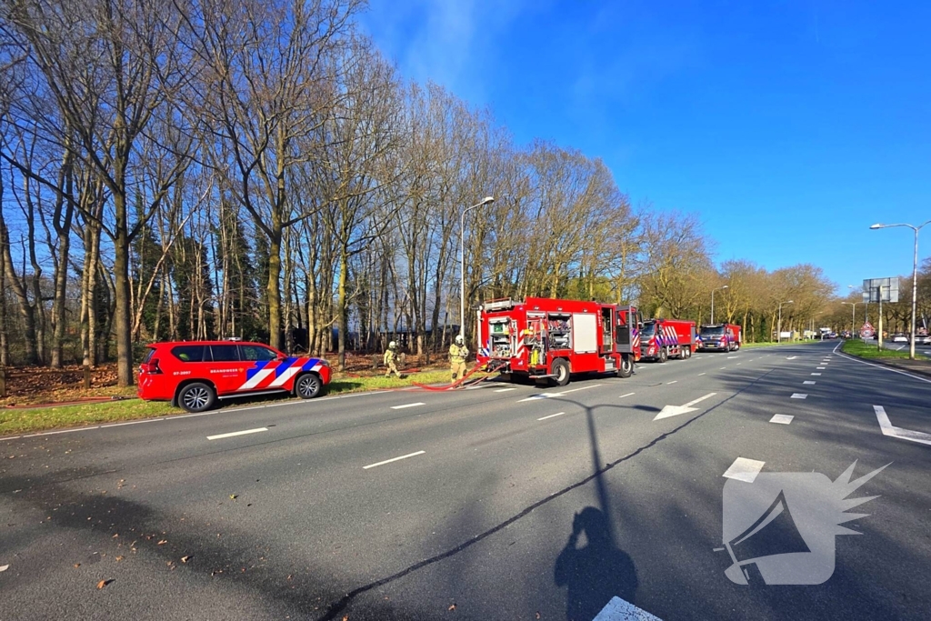 Uitslaande brand in bijgebouw