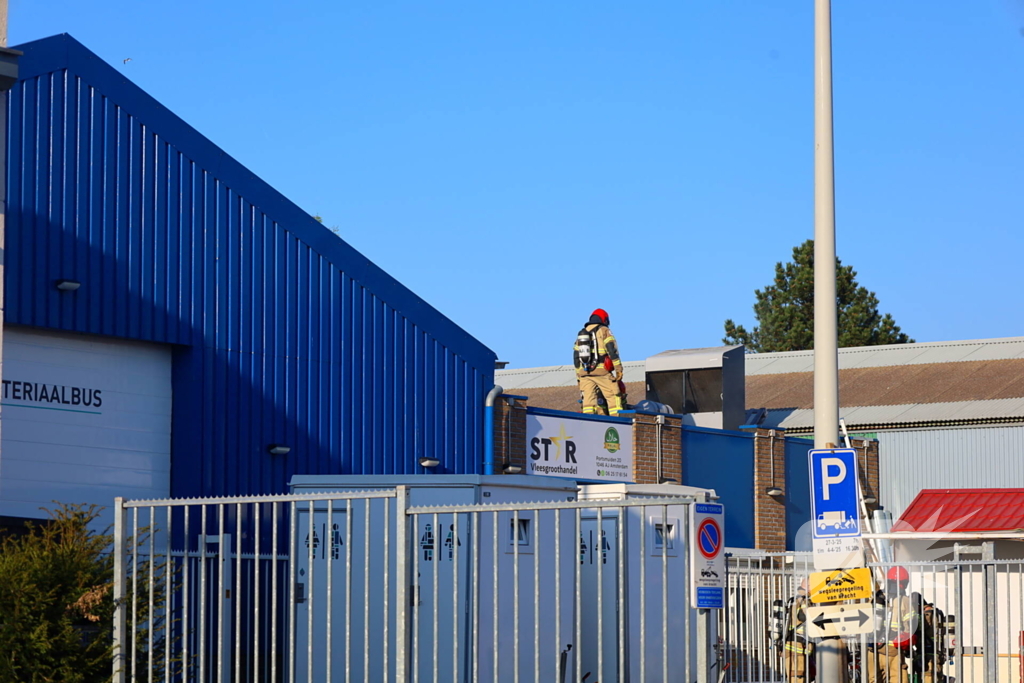 Veiligheid rondom tankstation in gevaar door brand in cateringbedrijf