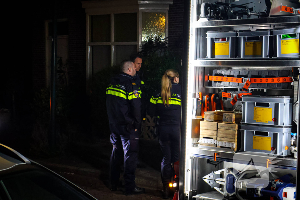 Brand in bed; twee personen naar ziekenhuis