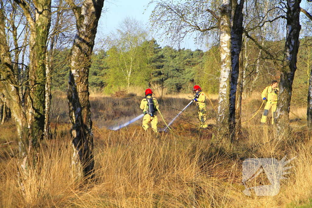 Stuk militair gebied afgebrand