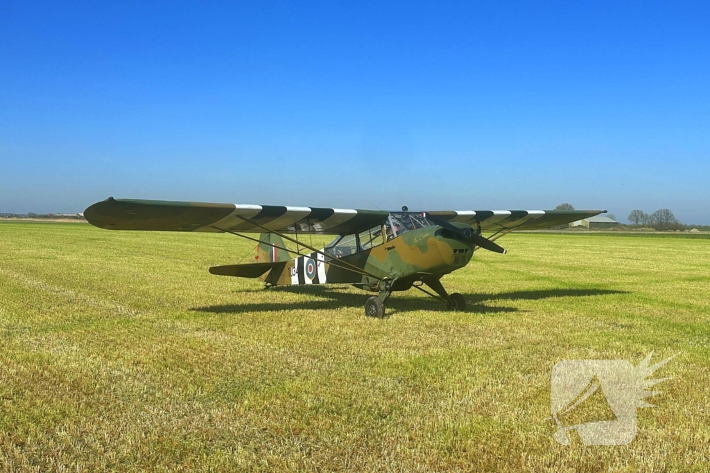 Historisch vliegtuig maakt noodlanding