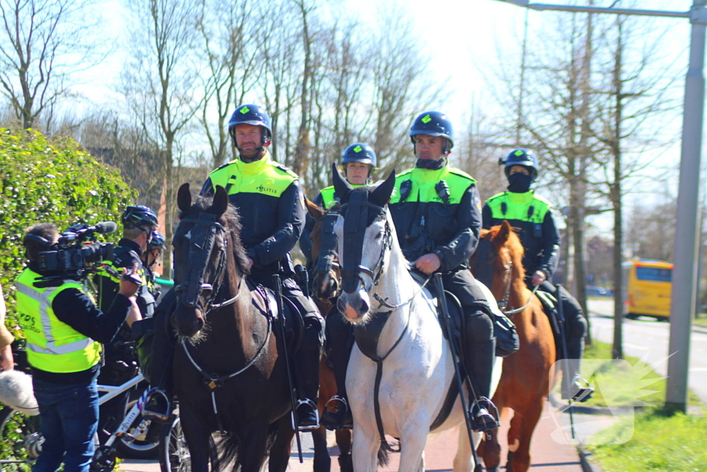 Protestmars voor menselijkheid en tegen militarisme