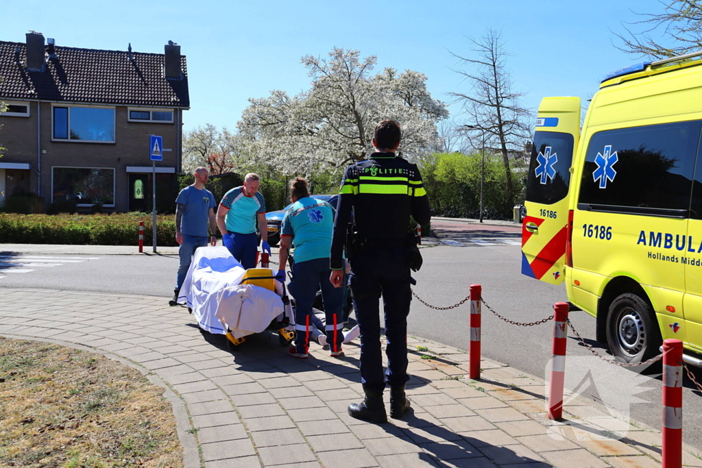 Scooterrijder gewond nadat scooter ter water raakt