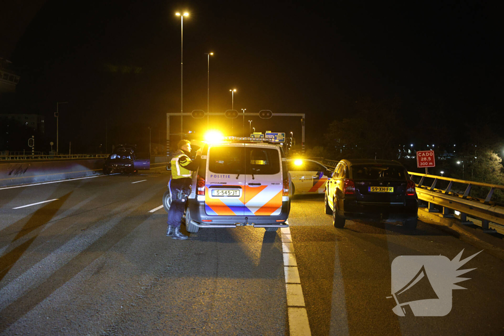 Persoon springt van viaduct bij ruzie na botsing