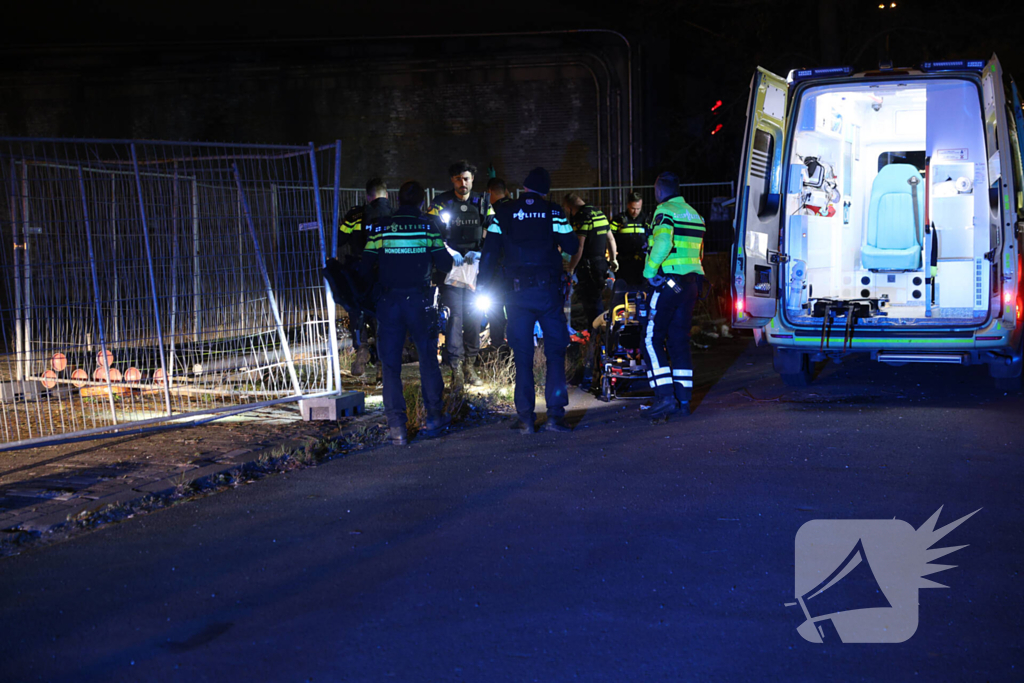 Persoon springt van viaduct bij ruzie na botsing