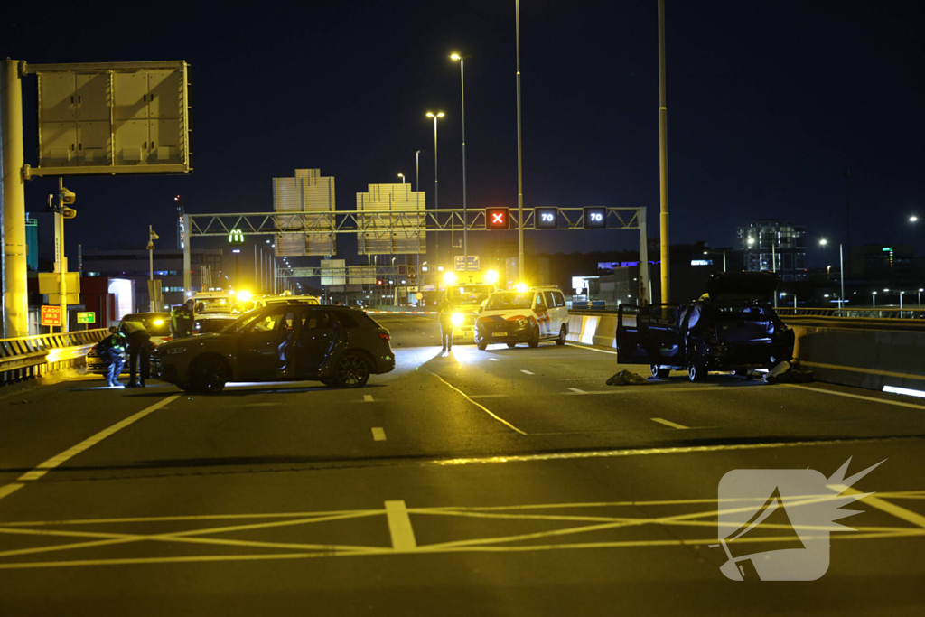 Persoon springt van viaduct bij ruzie na botsing