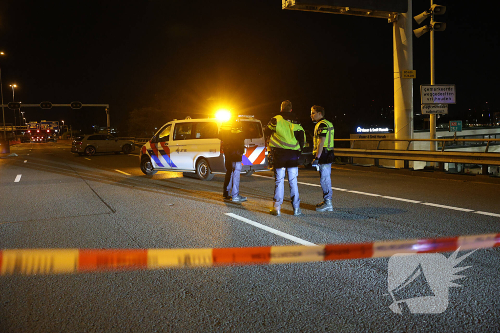 Persoon springt van viaduct bij ruzie na botsing