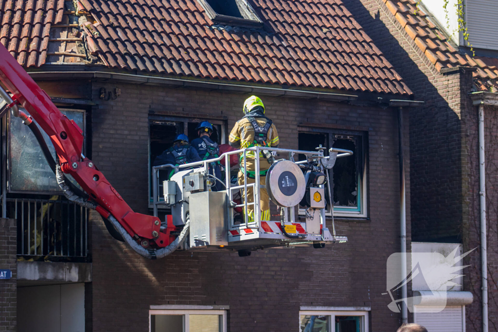 Dode aangetroffen bij woningbrand
