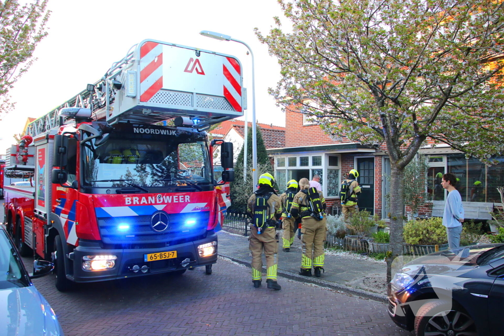 Brandweer dooft schoorsteenbrand