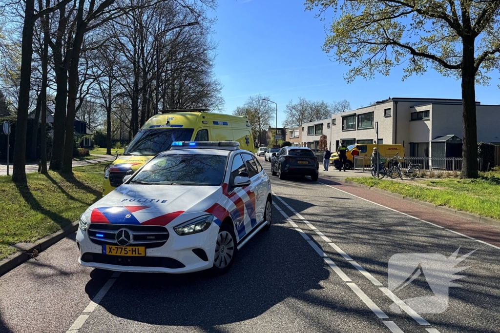 Fietser aangereden door pakketbezorger