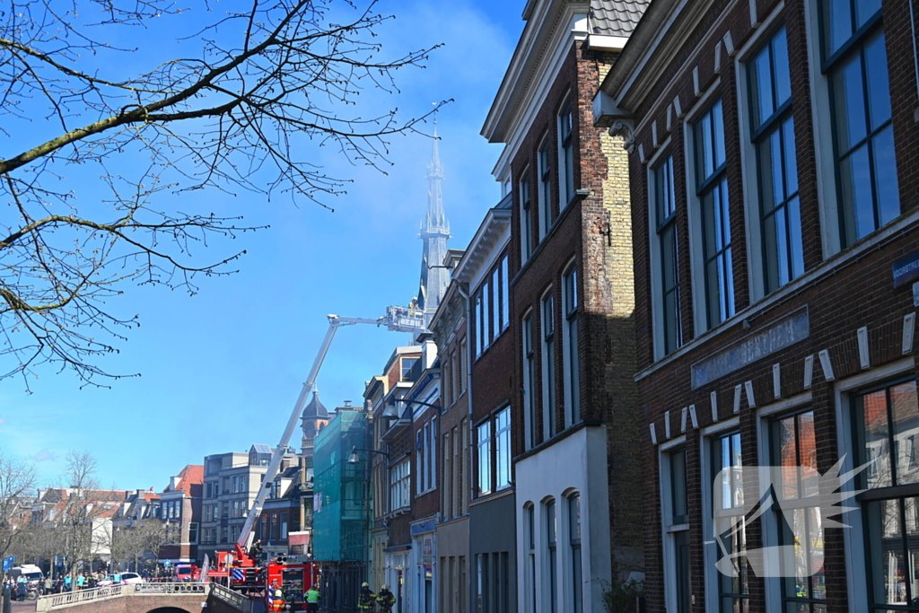 Veel rookontwikkeling door woningbrand