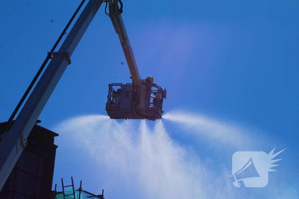 Veel rookontwikkeling door woningbrand