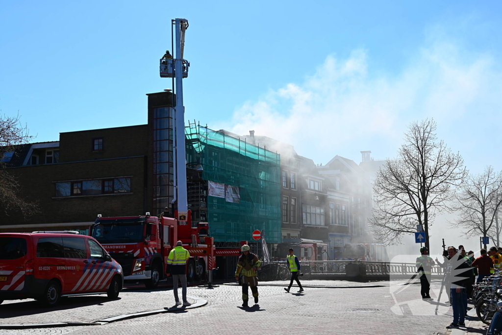 Veel rookontwikkeling door woningbrand