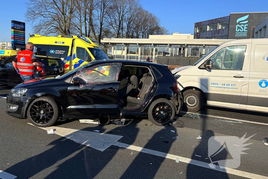 Ongeval tussen meerdere voertuigen