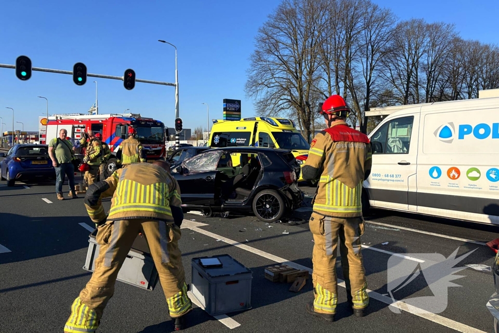 Ongeval tussen meerdere voertuigen