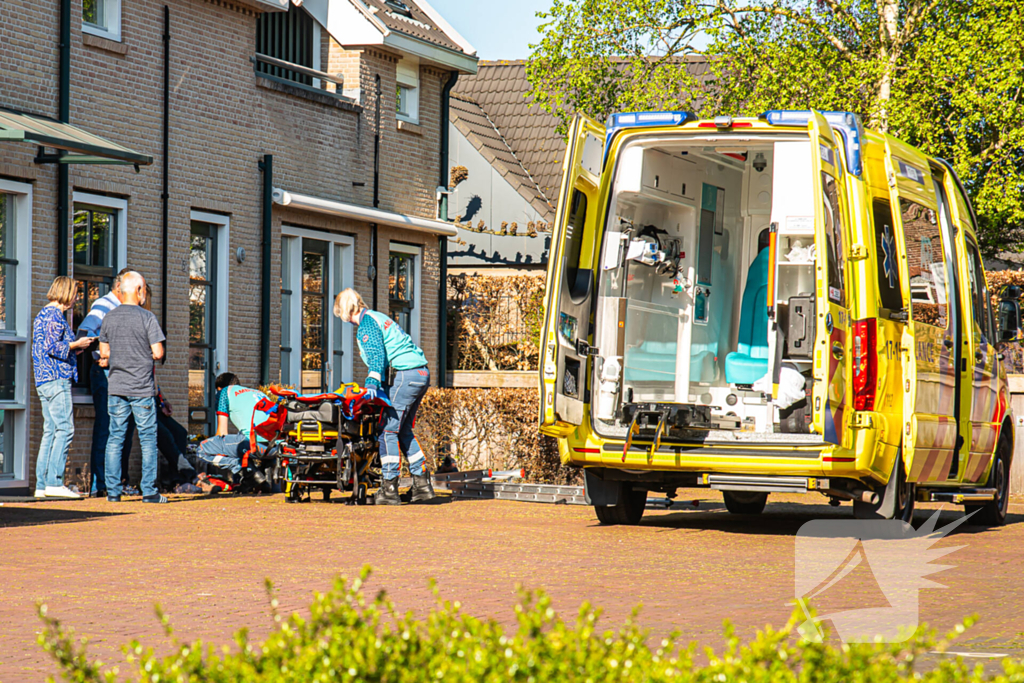 Persoon gewond na val van ladder