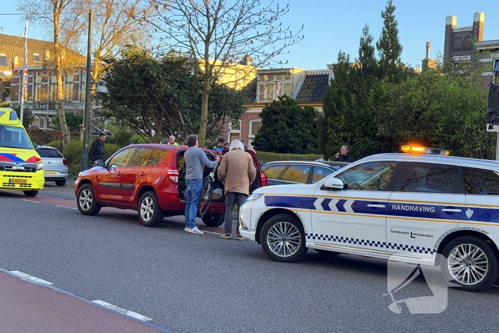 Automobilist rijdt door na aanrijding