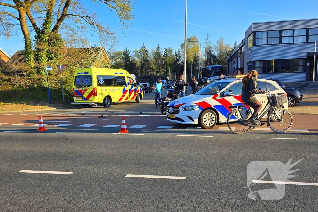 Scooterrijder gewond bij aanrijding met automobilist