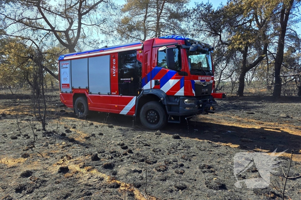 Rook waargenomen op heide brandweer blust brand