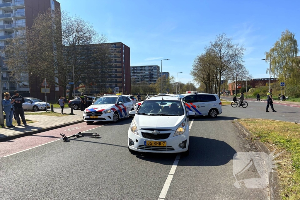 Persoon op step gewond bij aanrijding met automobilist