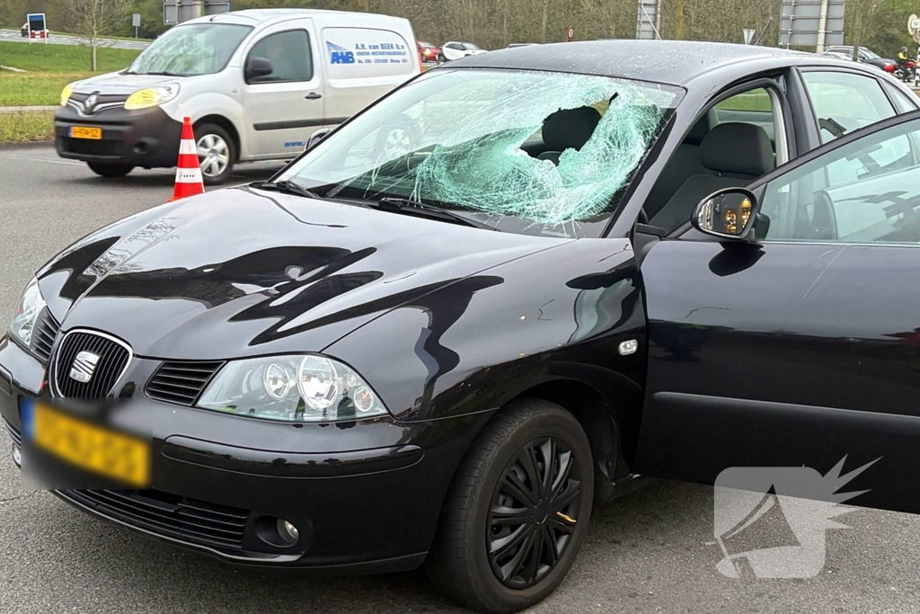 Persoon ernstig gewond bij aanrijding met auto