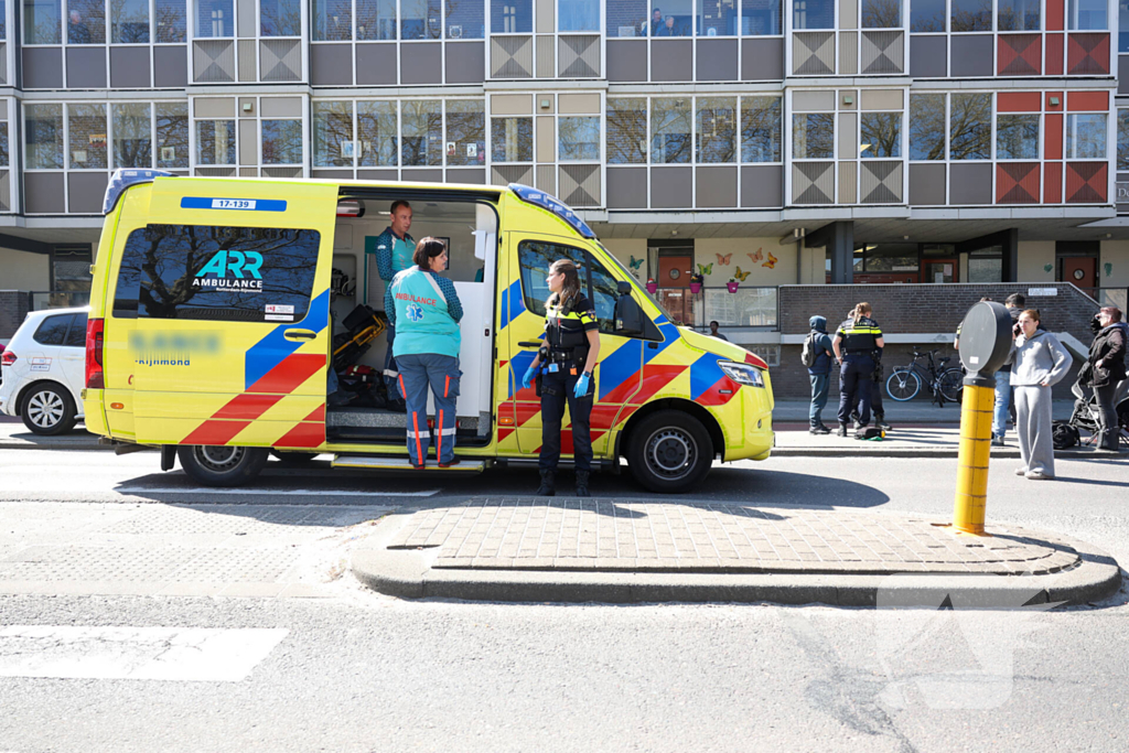Dame op scooter gewond bij aanrijding met andere scooterrijder
