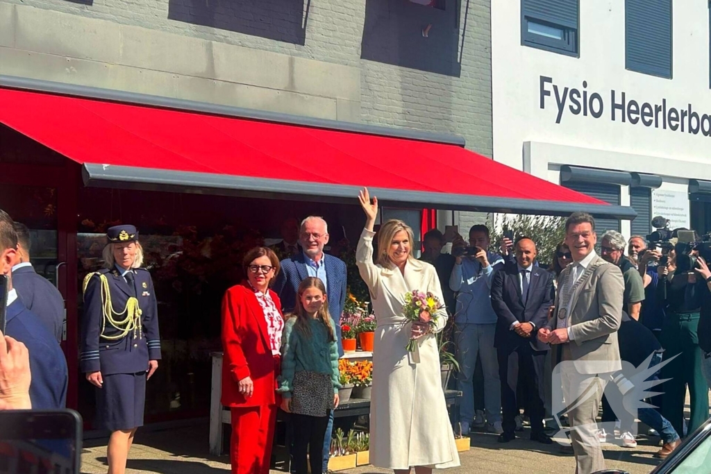 Koningin bezoekt stadsdeel Heerlerbaan voor gesprekken met inwoners en ondernemers
