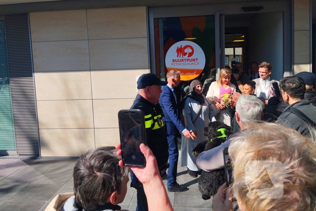 Koningin bezoekt stadsdeel Heerlerbaan voor gesprekken met inwoners en ondernemers