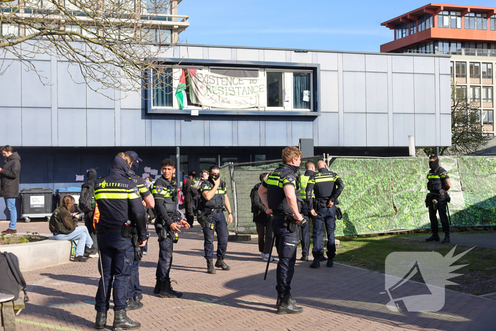 Politie ontruimd universiteit na demonstratie