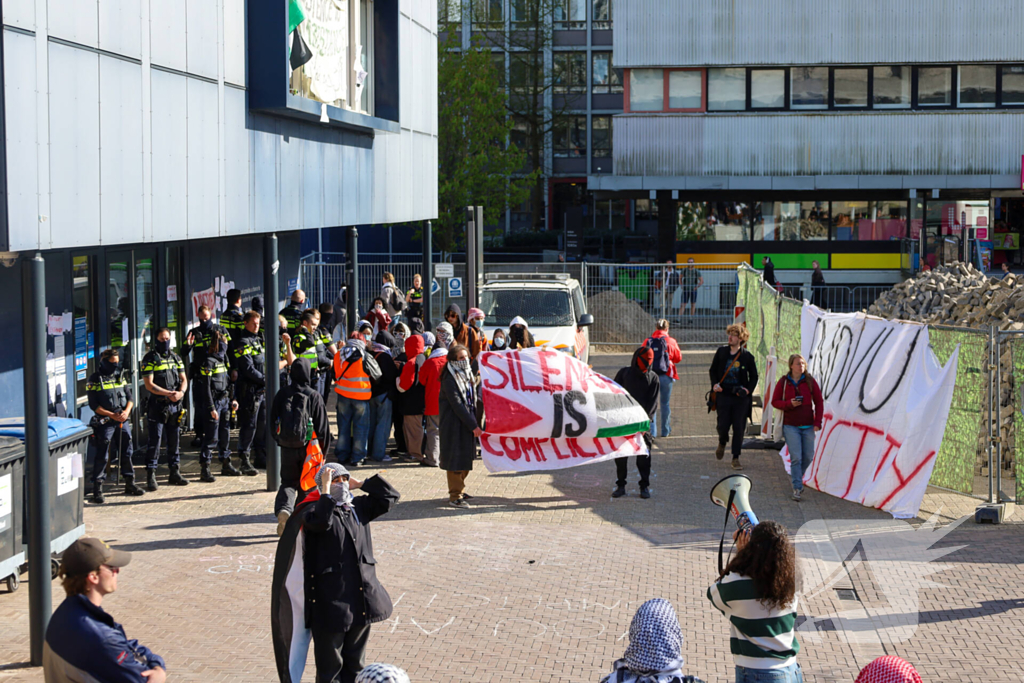 Politie ontruimd universiteit na demonstratie