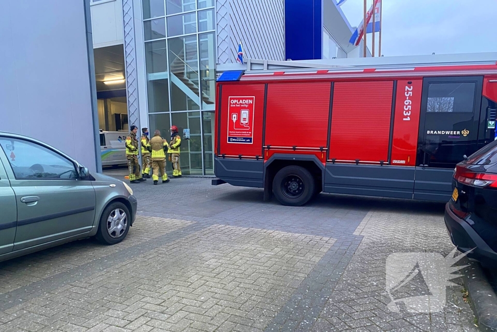Brandweer onderzoekt vreemde lucht