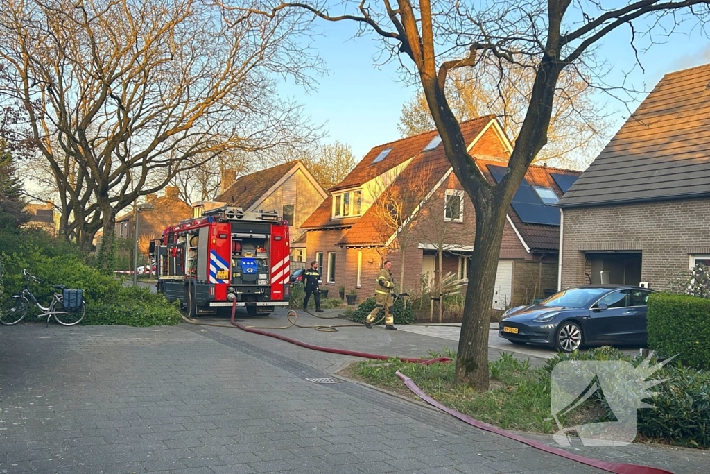 Uitslaande brand in achtertuin