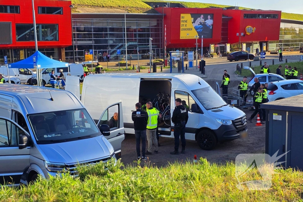 Belastingdienst incasseert bijna zeventig duizend euro bij grote controle