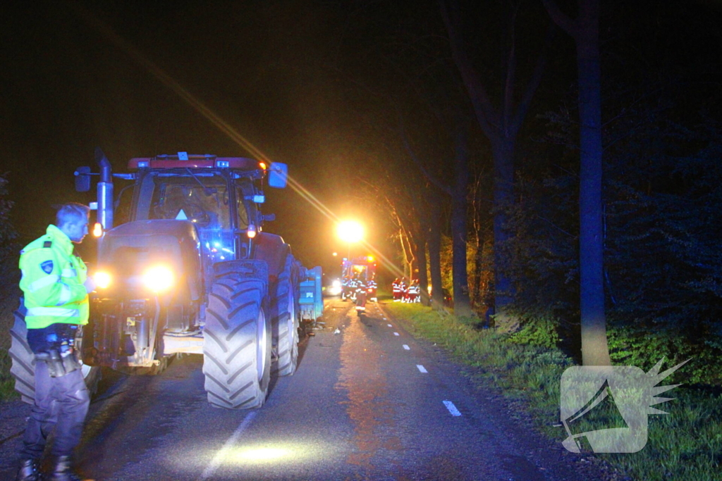 Gewonde bij ongeval tussen auto en trekker