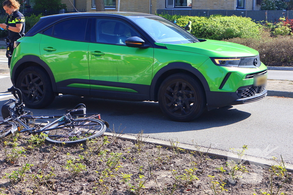Fietser gewond bij botsing met auto