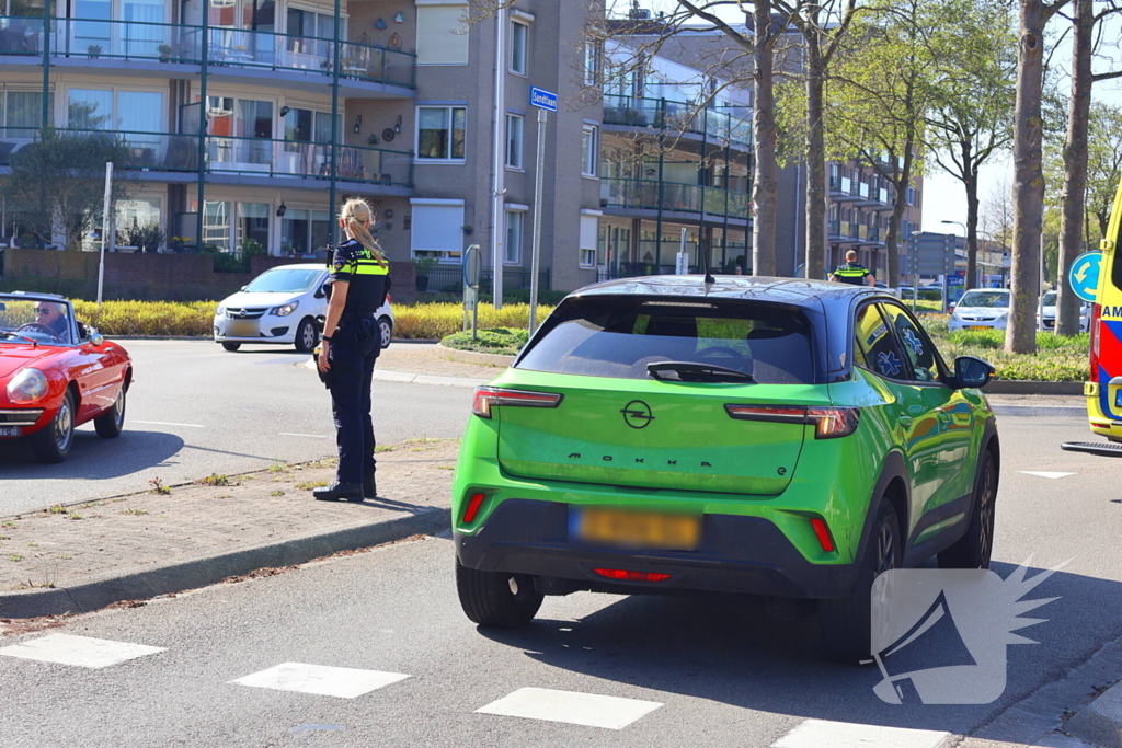 Fietser gewond bij botsing met auto