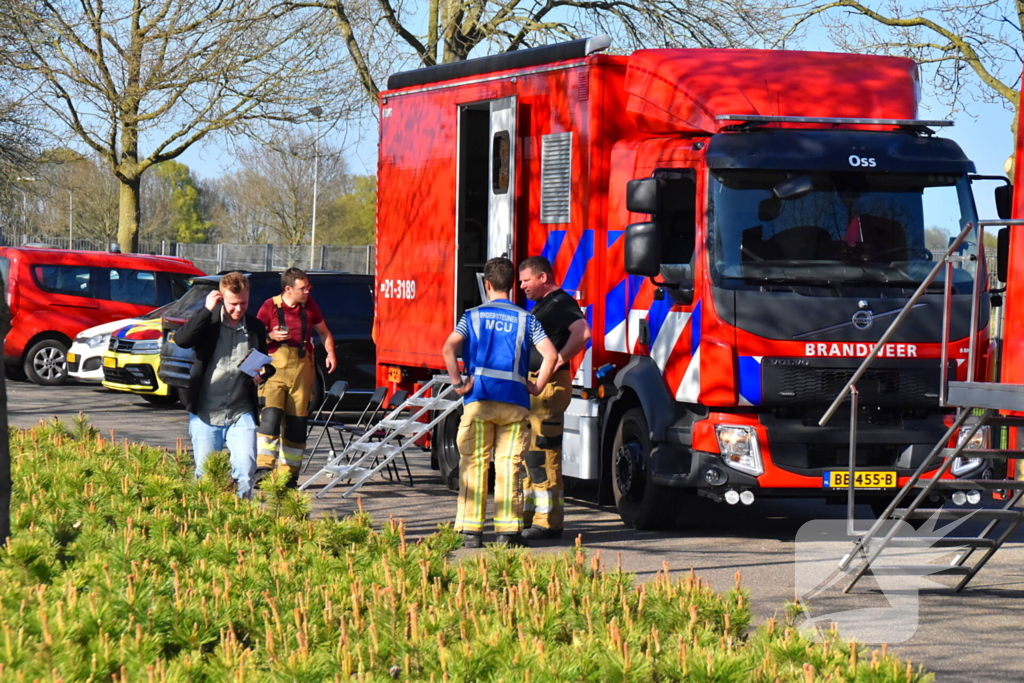 Verschillende hulpdiensten assisteren bij grote bosbrand