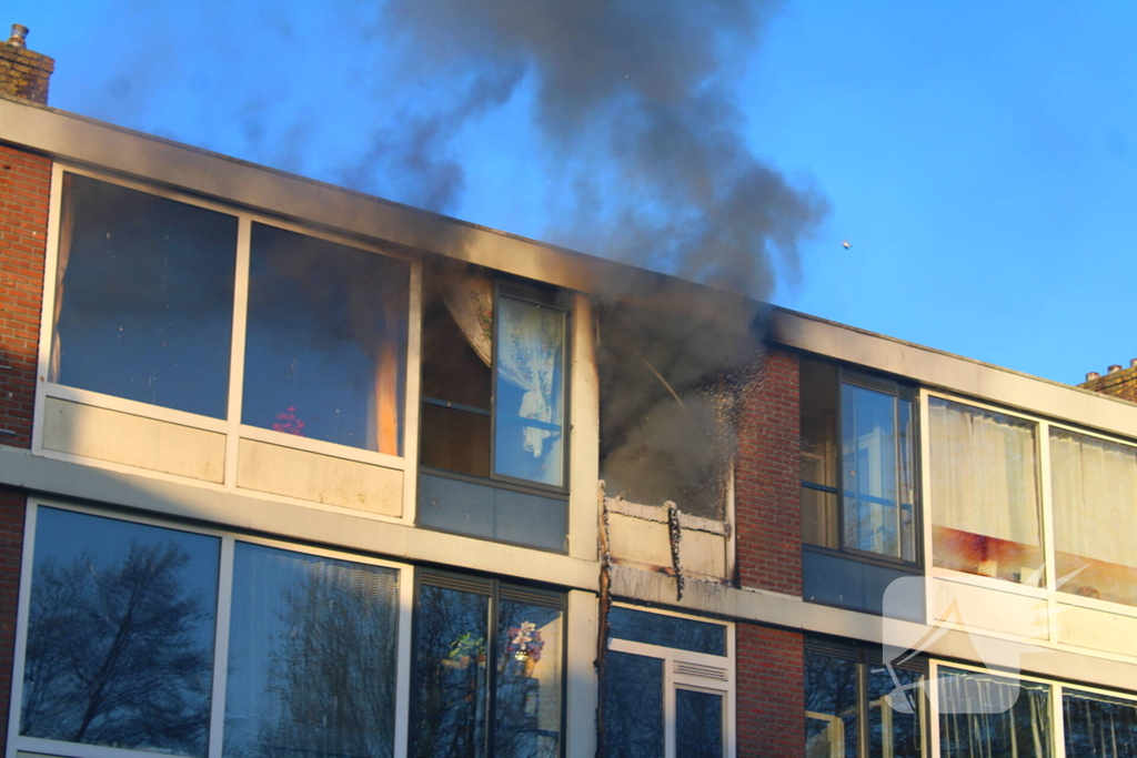 Rook stijgt op uit appartement
