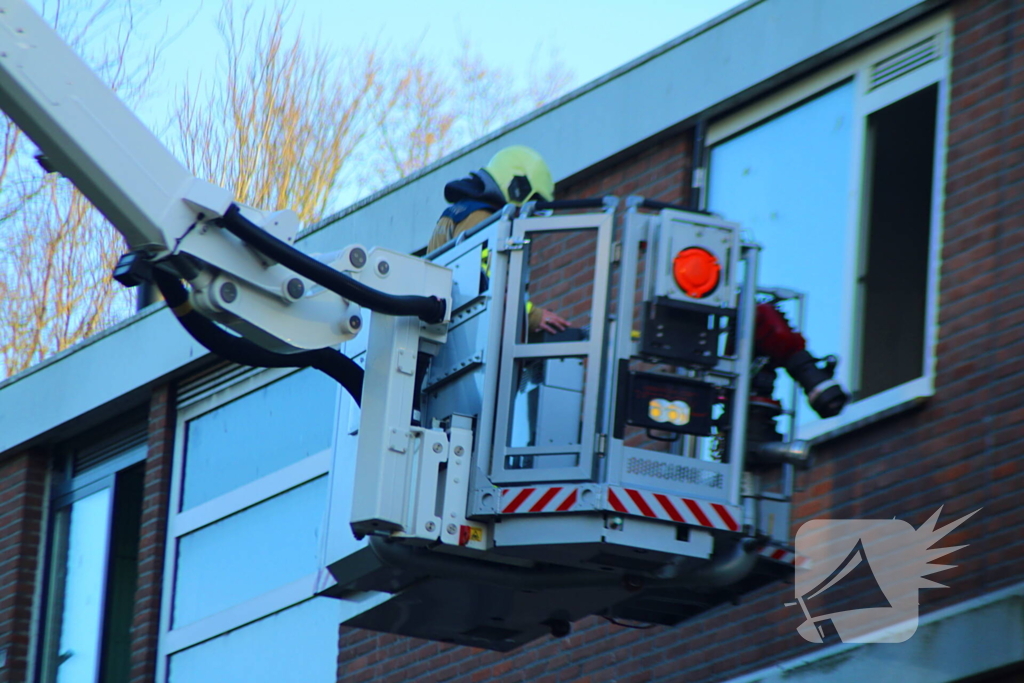 Rook stijgt op uit appartement
