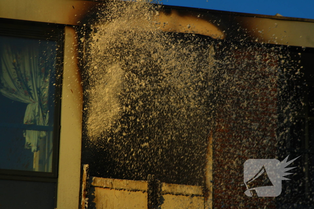 Rook stijgt op uit appartement