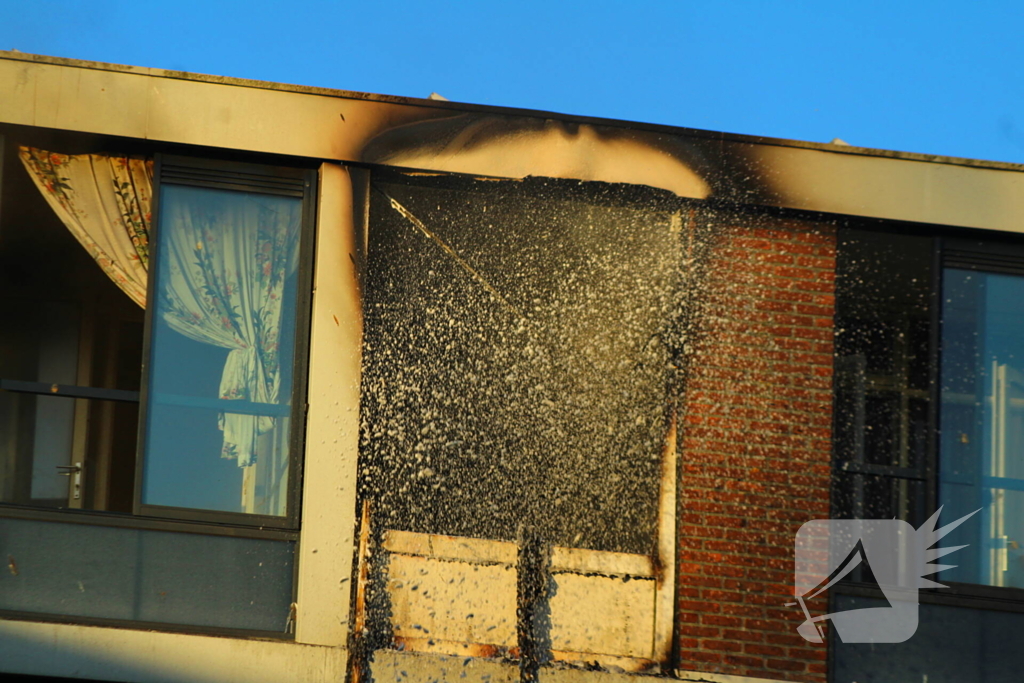 Rook stijgt op uit appartement