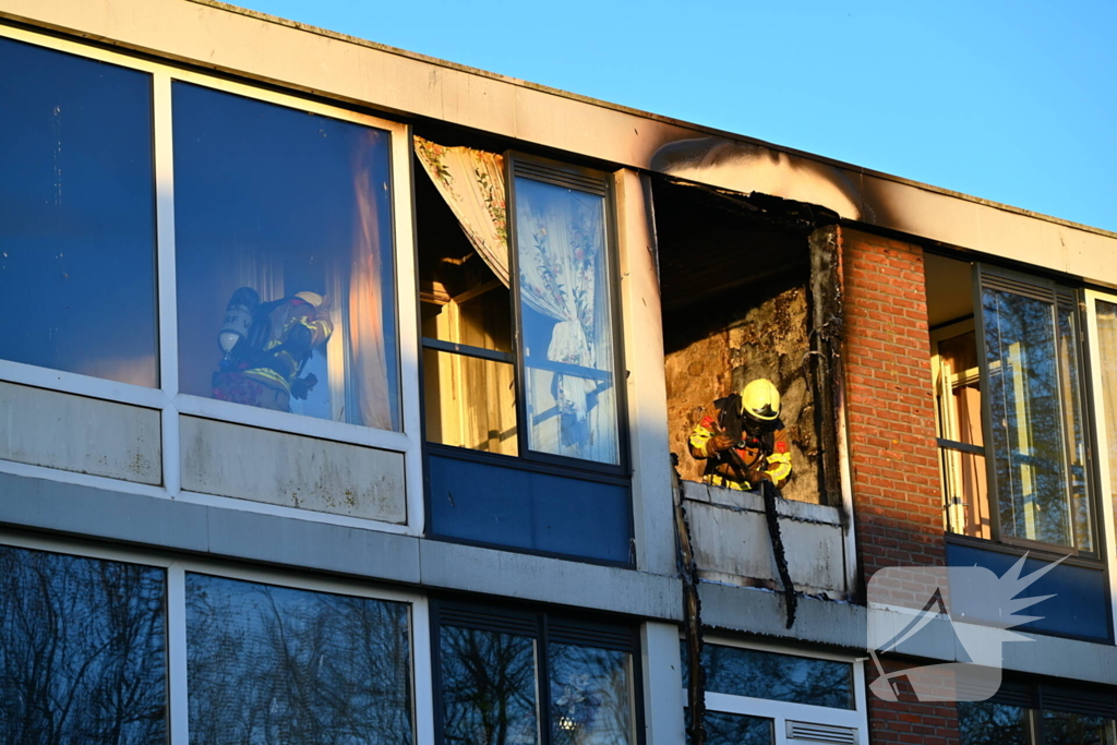 Rook stijgt op uit appartement