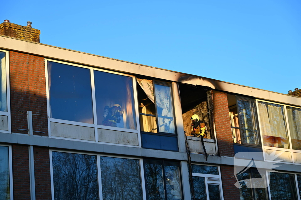 Rook stijgt op uit appartement